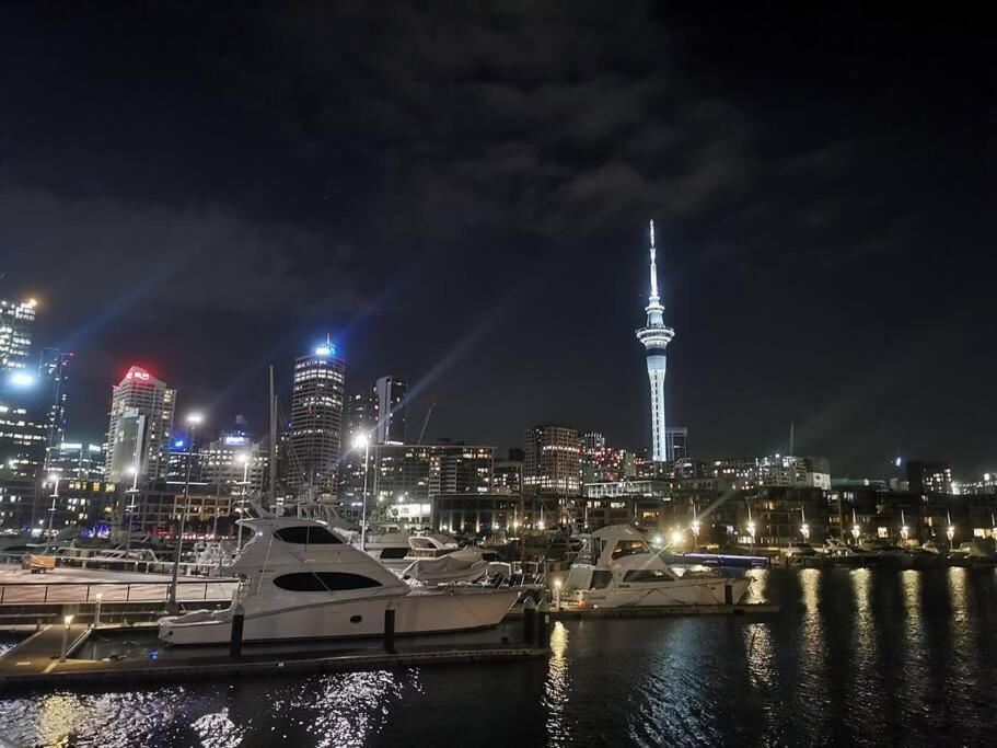 Seaview Waterfront Hotel Apt Auckland Exterior photo